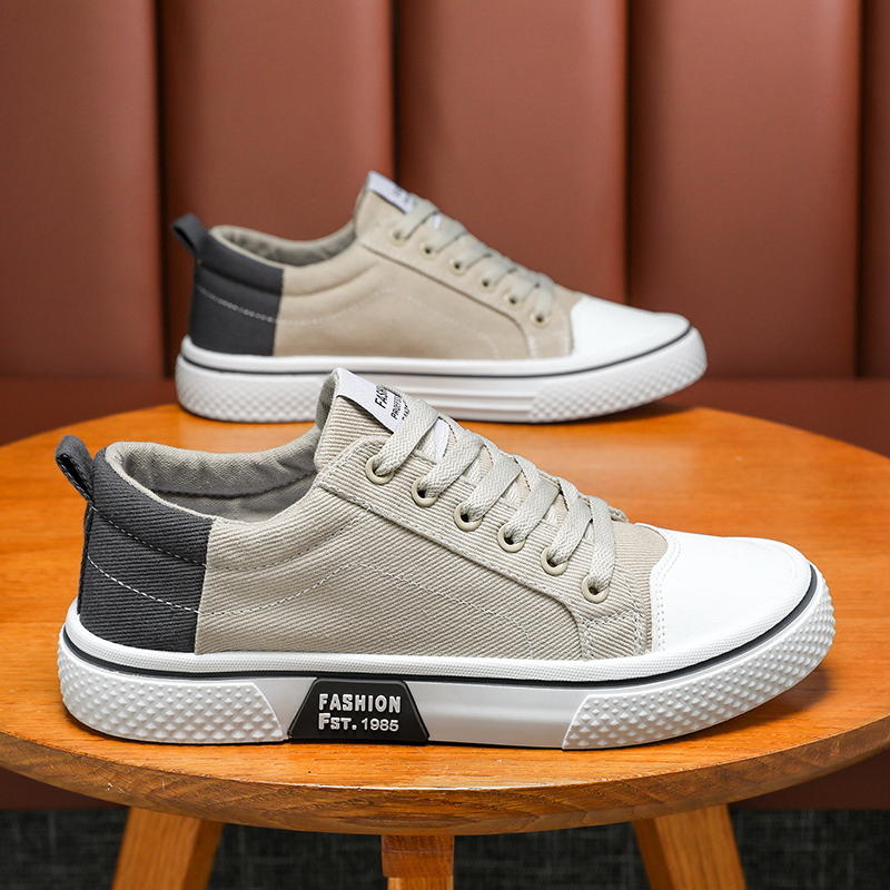 Casual Sneakers Men - รองเท้าผ้าใบผู้ชายแบบคลาสสิก น้ำหนักเบา ระบายอากาศได้ดี ทนทาน เหมาะสำหรับการเดินในชีวิตประจำวัน