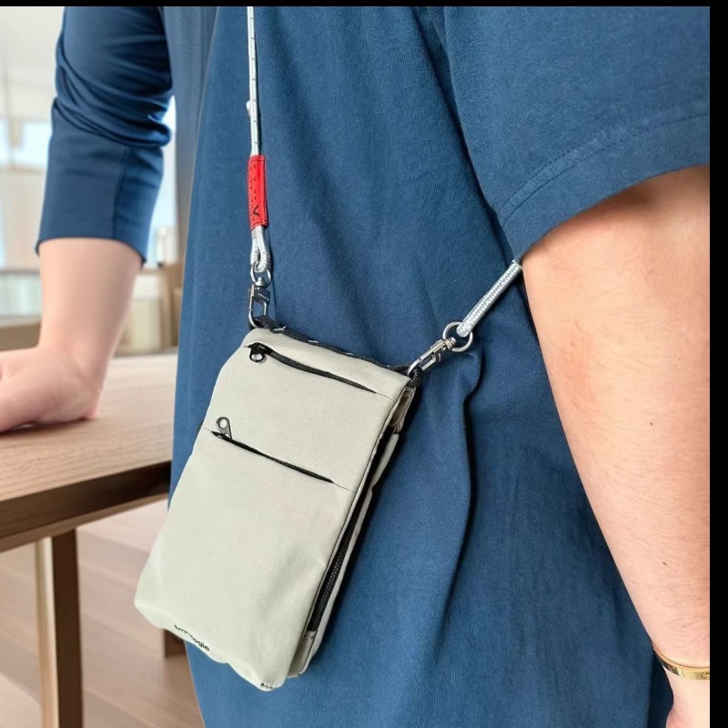Crossbody Bag Men - กระเป๋าคาดเอวแบบพับได้สำหรับผู้ชาย ทรงสลิมฟิต ใช้ใส่โทรศัพท์ เหมาะสำหรับการเดินทางและการใช้งานในชีวิตประจำวัน