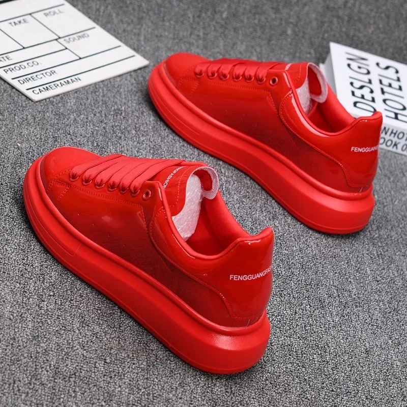 รองเท้าลำลองสีขาวเคลือบเงา ปี  - Casual Sneakers Men บทวิจารณ์และราคา
