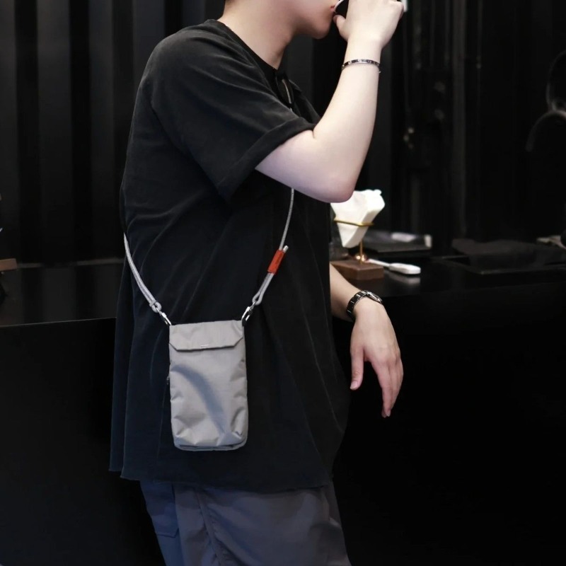 กระเป๋าคาดเอวแบบพับได้สำหรับผู - Crossbody Bag Men บทวิจารณ์และราคา